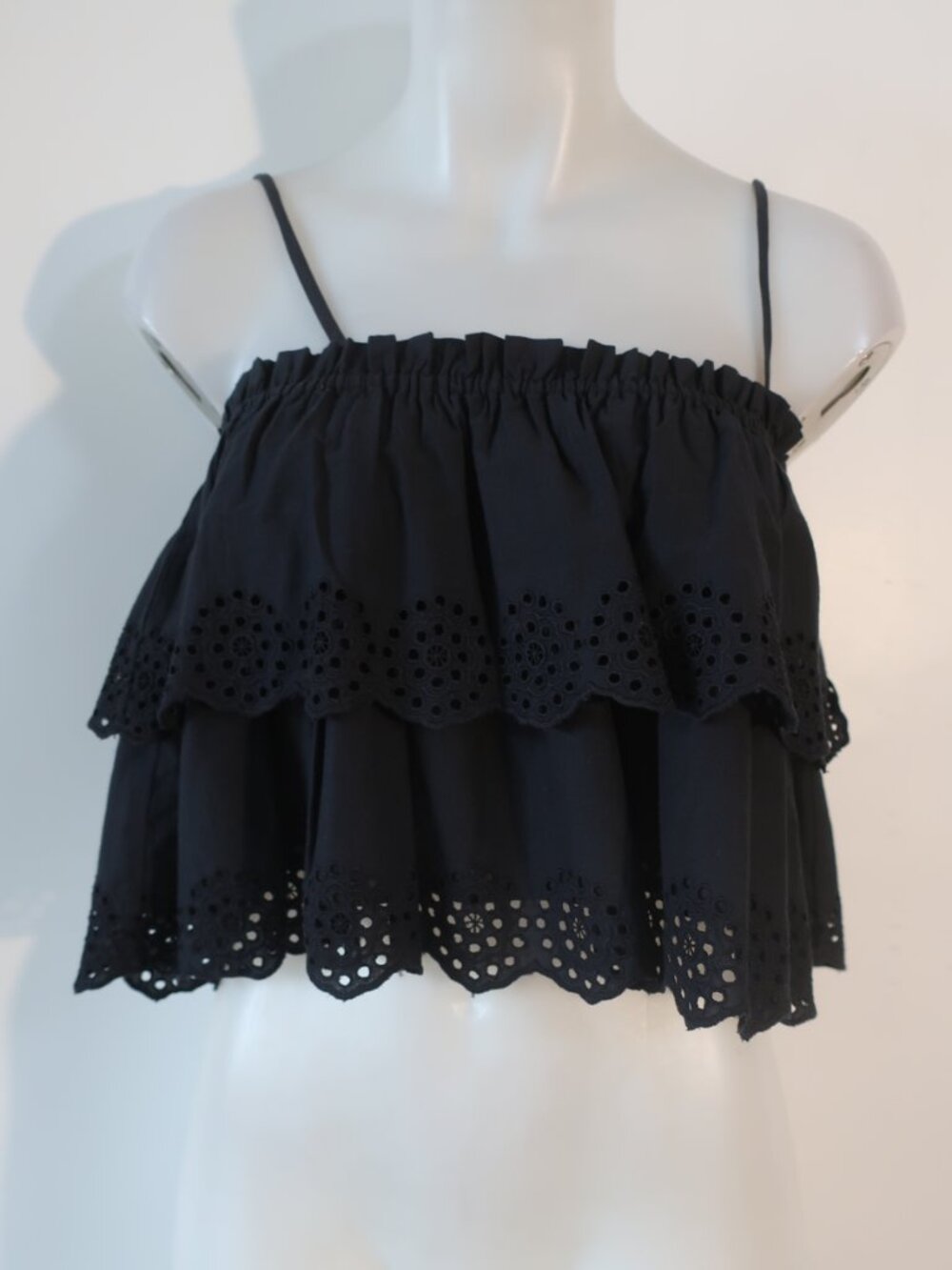 Womens Cami NYC Black (Item-23) Tiered Strappy Eyelet Crop Tank Top XS